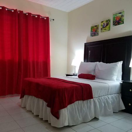 Mh Boutique Hotel ซานเปโดร ซูลา ภายนอก รูปภาพ