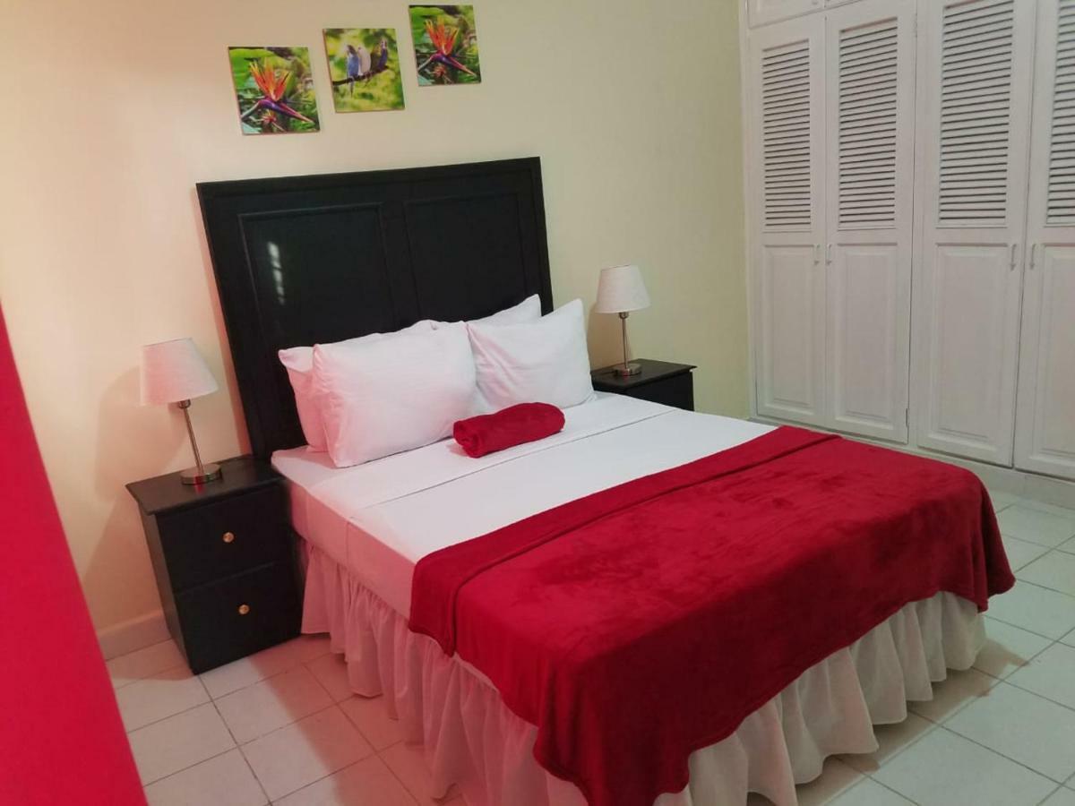 Mh Boutique Hotel ซานเปโดร ซูลา ภายนอก รูปภาพ