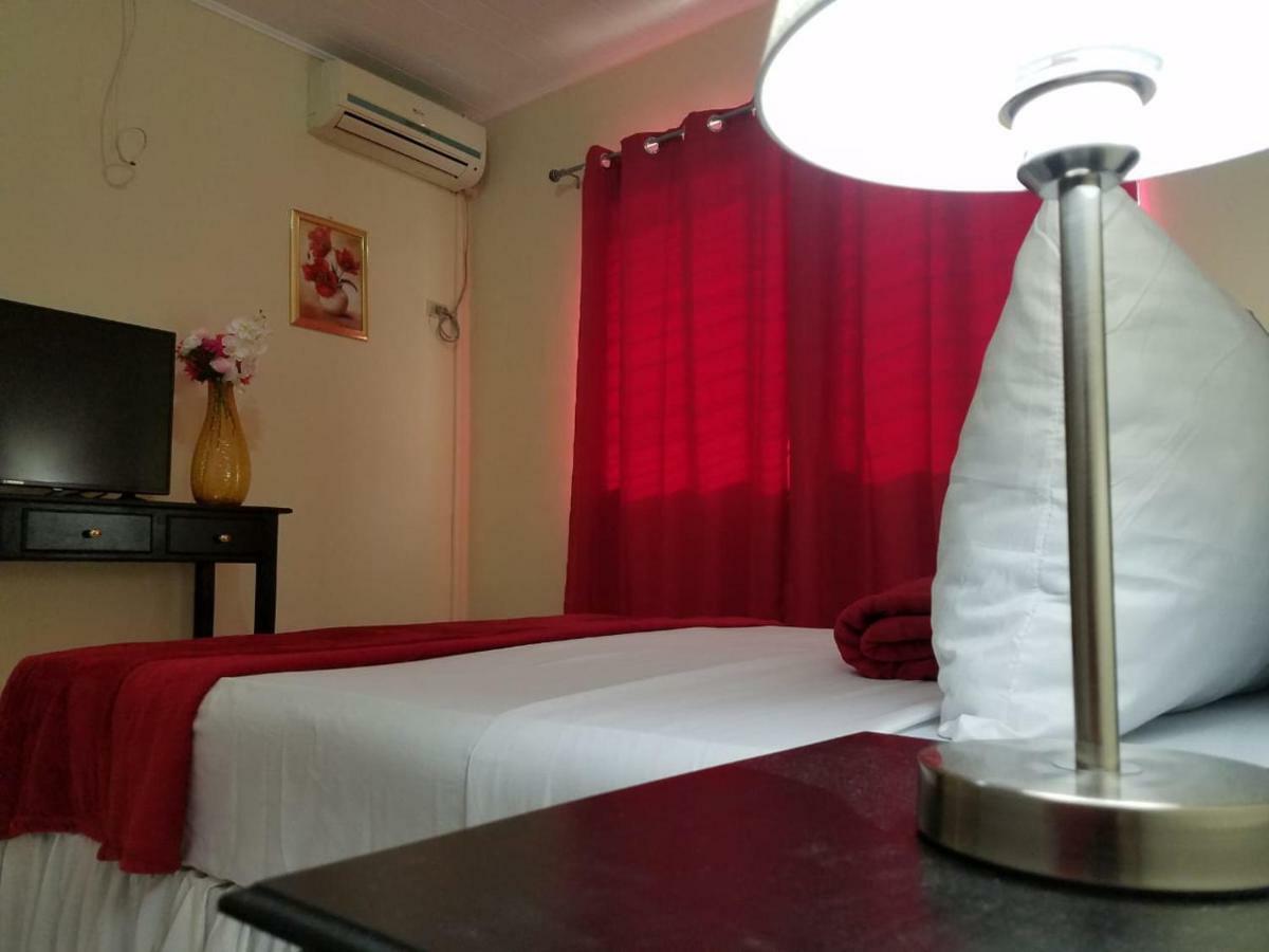 Mh Boutique Hotel ซานเปโดร ซูลา ภายนอก รูปภาพ