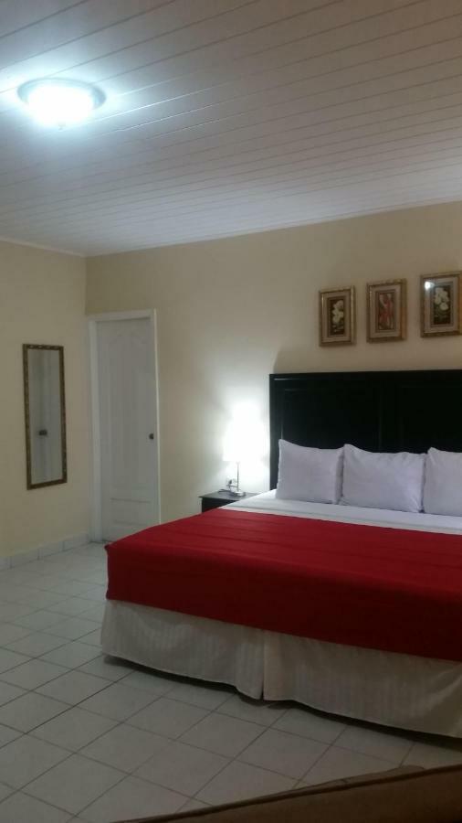 Mh Boutique Hotel ซานเปโดร ซูลา ภายนอก รูปภาพ